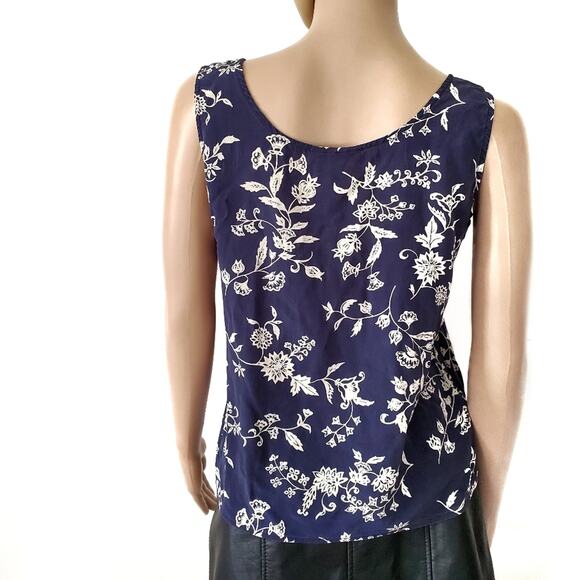 Shiri Kare | Vintage 100% Silk Floral Top - Picture 2 of 4